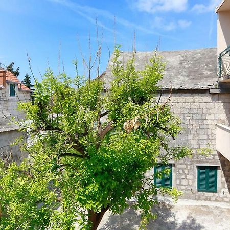 Apartments And Rooms Stone House Spalato Esterno foto